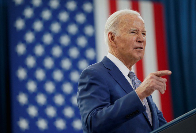 Tổng thống Joe Biden đang nỗ lực cải thiện vị thế chính trị để bước vào chiến dịch mùa thu. Ảnh: Reuters