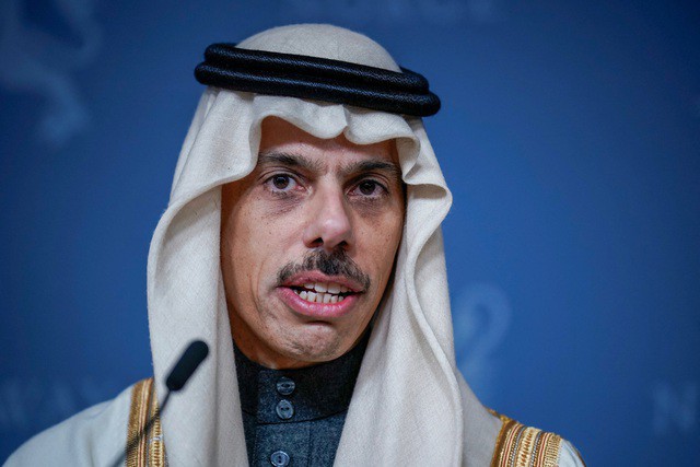 Bộ trưởng Ngoại giao Ả Rập Saudi Faisal bin Farhan tuyên bố quốc gia của ông sẽ không bình thường hóa quan hệ với Israel nếu Israel không ủng hộ thành lập nhà nước Palestine. Ảnh: Reuters