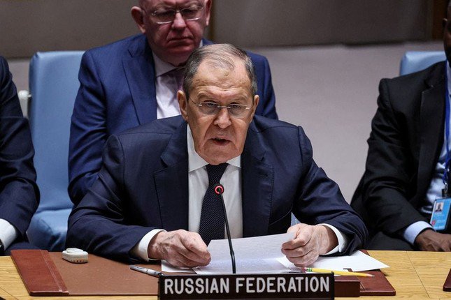 Ngoại trưởng Nga Sergei Lavrov phát biểu trong cuộc họp về Ukraine của Hội đồng Bảo an Liên Hợp Quốc tại trụ sở ở New York, ngày 22/1 . Ảnh: Reuters