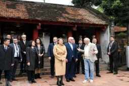 Tin tức trong ngày - Tổng thống Đức Frank- Walter Steinmeier và Phu nhân thăm Văn Miếu - Quốc Tử Giám