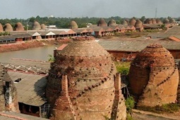 Tin tức trong ngày - Vương quốc Gốm Đỏ hơn 100 tuổi sẽ xuất hiện tại chợ Hoa Xuân 'Trên bến dưới thuyền'