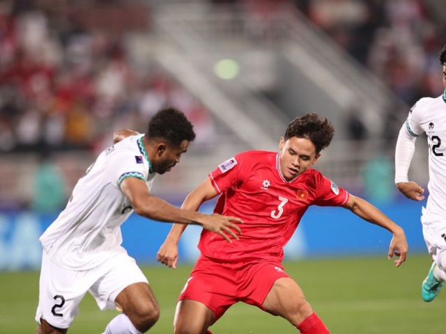 Bóng đá - Thay đổi của ông Troussier là xu thế cần thiết