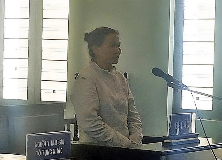 Bà Thông Thị Đinh tại phiên tòa sơ thẩm năm 2019.