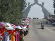 Thế giới - NK News: Triều Tiên đã phá huỷ tượng đài thống nhất quốc gia