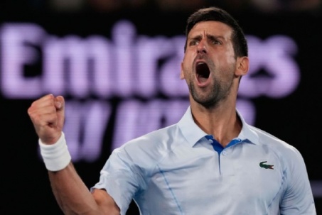 Djokovic gặp khó ở Australian Open: Thống kê chứng minh Nole "xuống dốc"