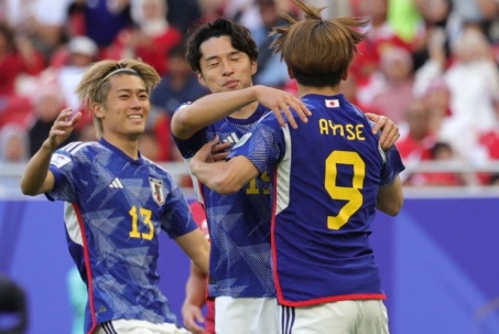 Trực tiếp bóng đá Nhật Bản - Indonesia: Bàn thắng bất ngờ phút bù giờ (Asian Cup) (Hết giờ)