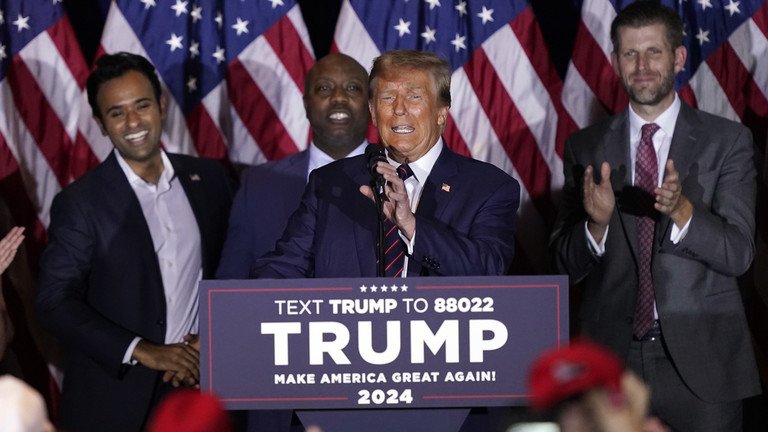 Ông Trump phát biểu tại một sự kiện vận động tranh cử ở bang New Hampshire hôm 23/1.