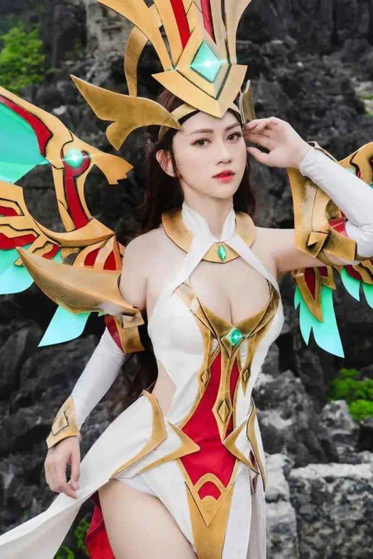 Nhìn lại loạt ảnh cosplay cực chất của Lê Bống trong quá khứ - 2