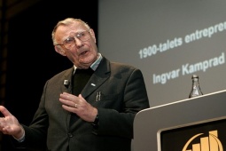 Kinh doanh - Tỷ phú siêu giàu nhưng "lập dị", từng sang Việt Nam cắt tóc vì giá rẻ