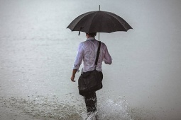 Đàn ông sống thiếu tiền lâu ngày thường mang những đặc điểm này, phụ nữ đều tránh xa