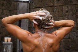 Đàn ông - Đàn ông nên gội đầu bao lâu một lần?