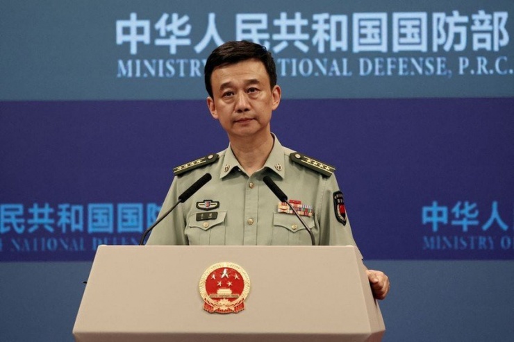 Người phát ngôn Bộ Quốc phòng Trung Quốc Ngô Khiêm. Ảnh: REUTERS
