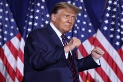 Thế giới - Reuters: Phe đối thủ chi "tiền tấn" vẫn không thể cản ông Trump