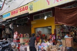 Kinh doanh - Tiểu thương, cửu vạn lo mất Tết