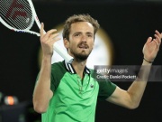 Thể thao - Trực tiếp tennis Medvedev - Zverev: &quot;Gấu Nga&quot; thắng set 5 ngoạn mục (Australian Open) (Kết thúc)