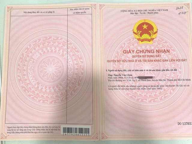 Ông Nguyễn Văn Chơn được UBND quận 12 cấp sổ đỏ sau 20 năm ròng rã đi kiện đòi đất