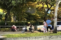 Pháp luật - 1 phụ nữ gục chết trên xe máy tại TP Thủ Đức