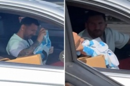 Messi dừng xe giữa đường làm một hành động "gây bão" MXH, bị lộ ra "nhược điểm"