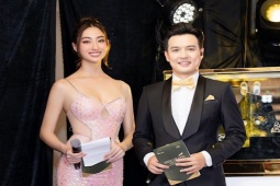 Thời trang - Nữ MC quê Cao Bằng chuộng váy áo tôn thân hình 1m80 dẫn sóng