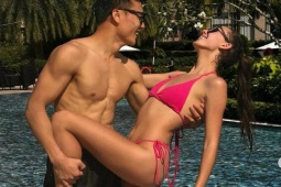 Làm đẹp - Cô gái tuổi rồng "khóa chân" cầu thủ Việt nổi tiếng, giảm 13kg hậu 10 ngày lâm bồn