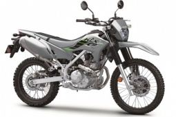 Thế giới xe - Kawasaki  KLX230S 2024 trình làng, "kéo dài" chân kèm loạt nâng cấp toàn diện