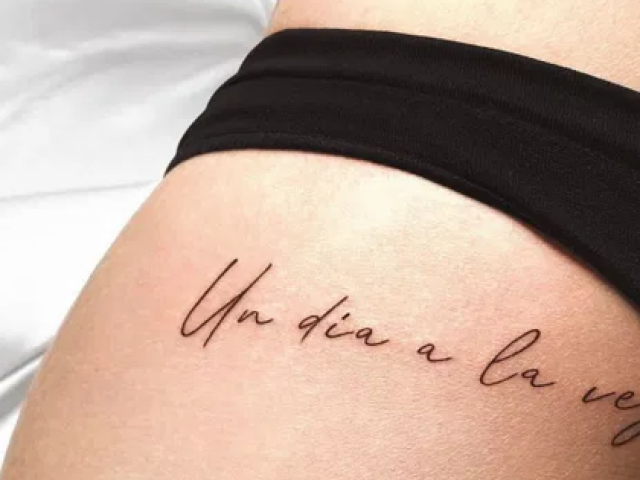 Bạn trẻ - Cuộc sống - Vợ mới cưới xăm một dòng chữ ở vị trí nhạy cảm khiến chồng muốn ly hôn