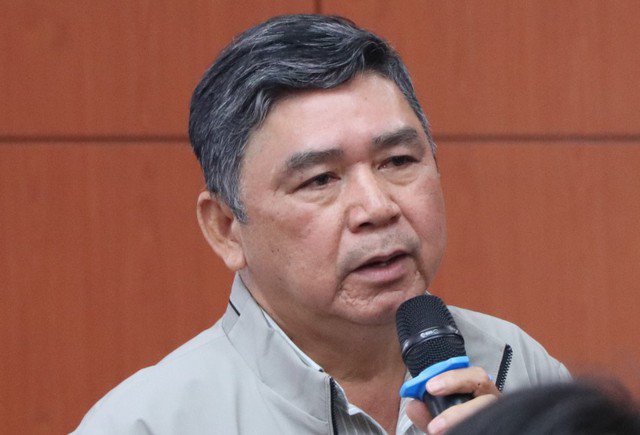 Ông Nguyễn Phú, Giám đốc Sở Xây dựng tỉnh Quảng Nam, được cho nghỉ hưu