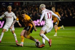Ngán ngẩm "đôi cánh" của MU: Đã đến lúc thay đổi vì Mason Mount?