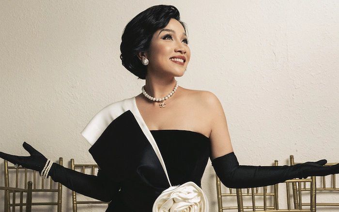 Diva Mỹ Linh lên tiếng khi bị khán giả nhắn tin nhắc ''mặc quá ngắn đi diễn'' - 3