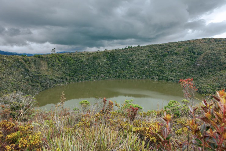 Hồ Guatavita ở Colombia ngày nay.