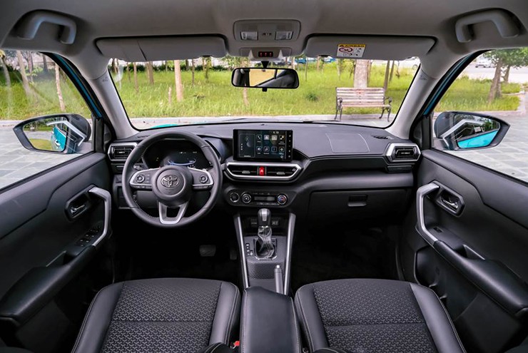 Đánh giá Toyota Raize giá từ 500 triệu đồng: Hướng đến giới trẻ - 9