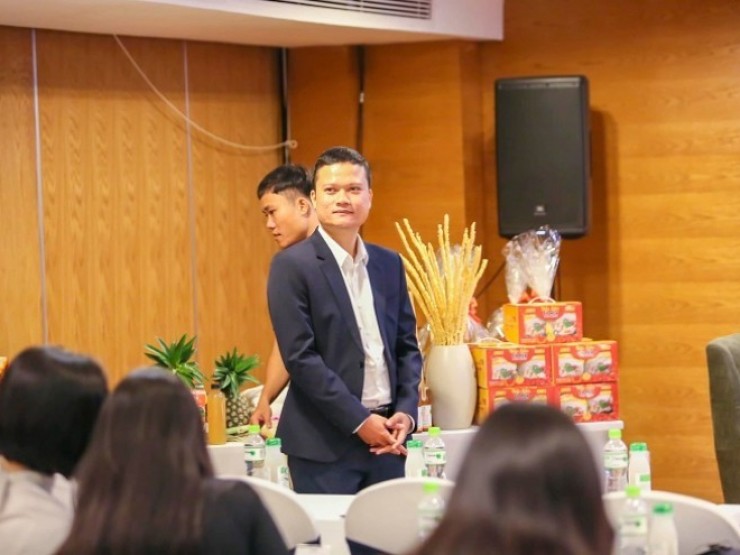 Bỏ lương nghìn USD để khởi nghiệp, 9x Quảng Trị thu cả triệu USD từ đặc sản địa phương