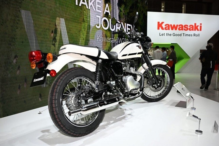 Ra mắt Kawasaki W230, xe cổ điển giá dự kiến 83 triệu đồng - 3