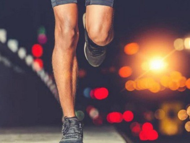 Sức khỏe đời sống - Chạy bộ tập thể dục khi trời lạnh, nếu có dấu hiệu này cần dừng ngay