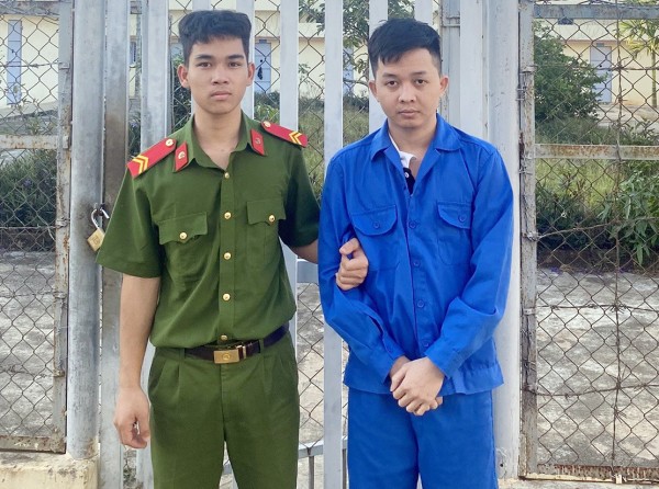 Công an huyện Đắk Mil bắt giữ đối tượng Trần Đức Thảo
