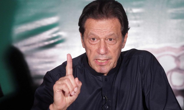 Cựu Thủ tướng Pakistan Imran Khan bị kết án 14 năm tù với cáo buộc tham nhũng vào ngày 31-1. Ảnh: Reuters