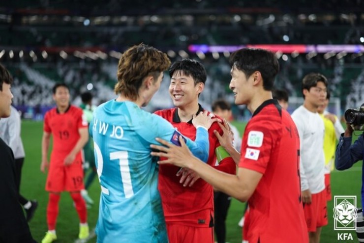 Son Heung Min phấn khích với chiến thắng của Hàn Quốc