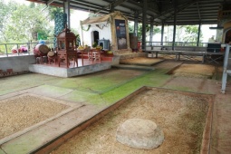 Tin tức trong ngày - Chiêm ngưỡng kiến trúc "độc hiếm thấy" phát lộ ở hành cung nhà Trần