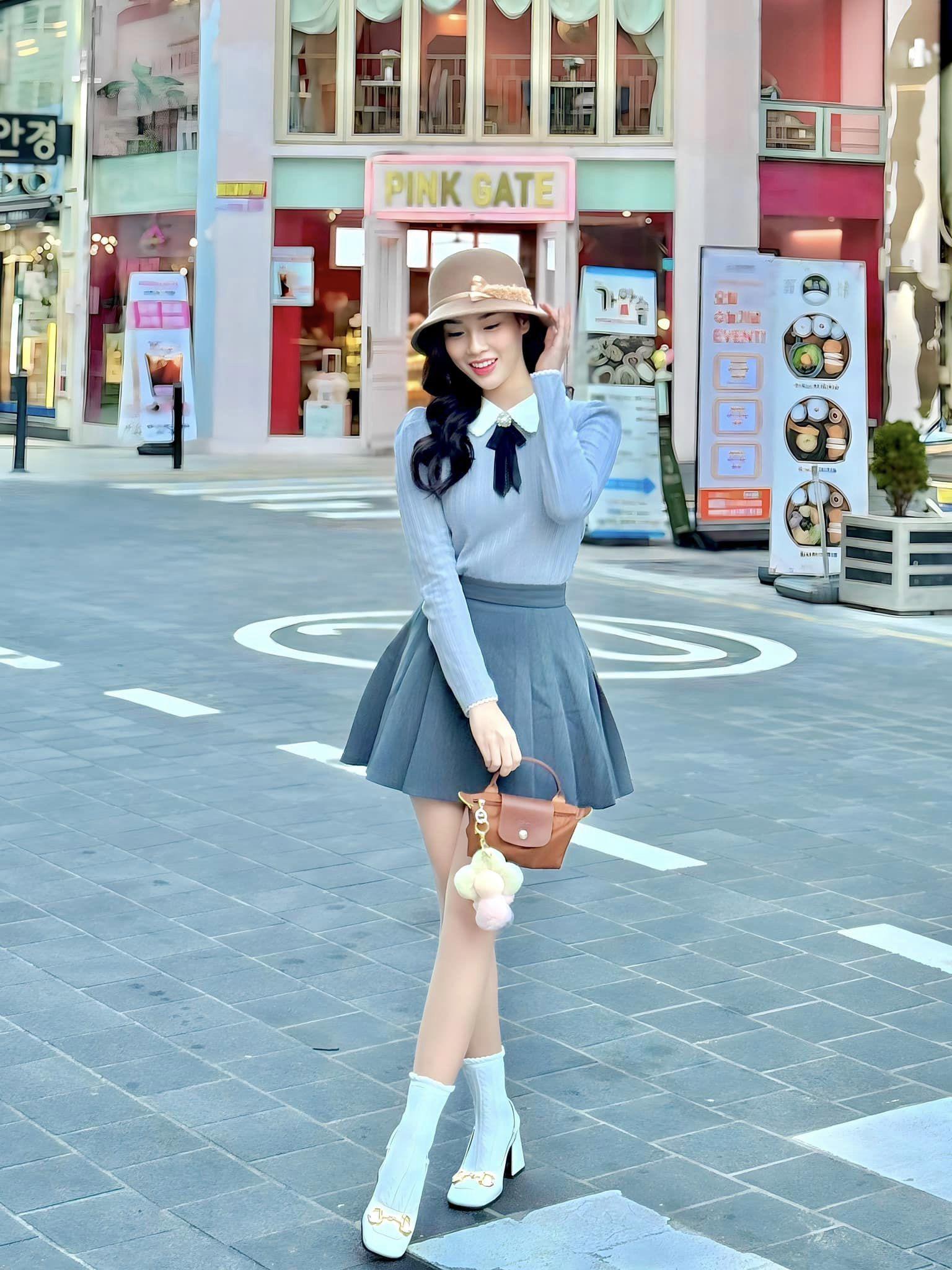 Nữ tiếp viên hàng không Việt xinh như giấc mơ, bật mí gu mặc tôn số đo 83 - 58 - 90cm - 5