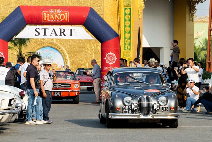 Loạt xe cổ triệu đô tham gia hành trình Rally xuyên qua Việt Nam và các nước lân cận