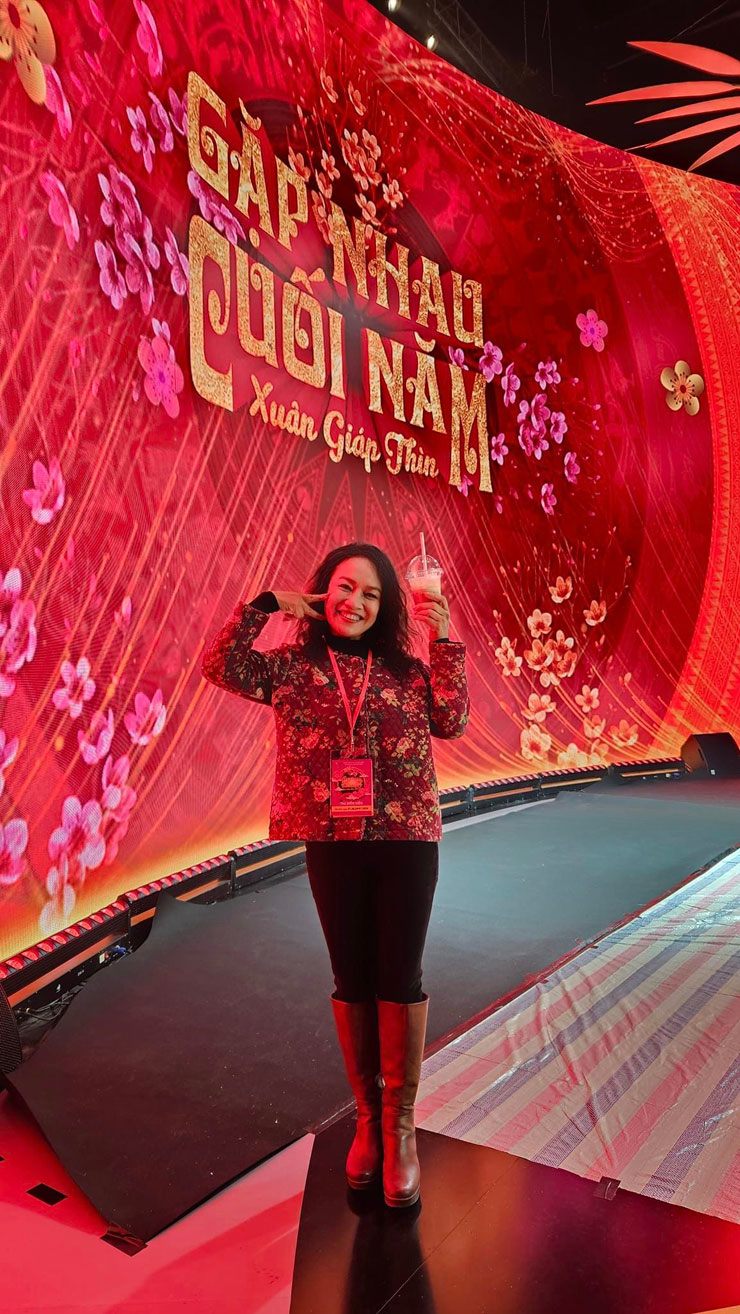 Trong Táo quân 2024, nghệ sĩ Tú Oanh đảm nhận vai Táo Văn thể.
