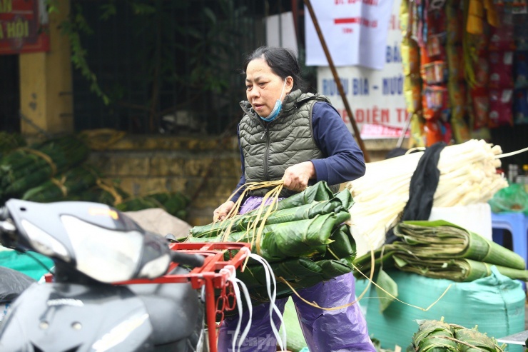 Chợ lá dong lâu đời nhất Hà Nội: Ngày bán hàng vạn lá, thu về hàng chục triệu - 12