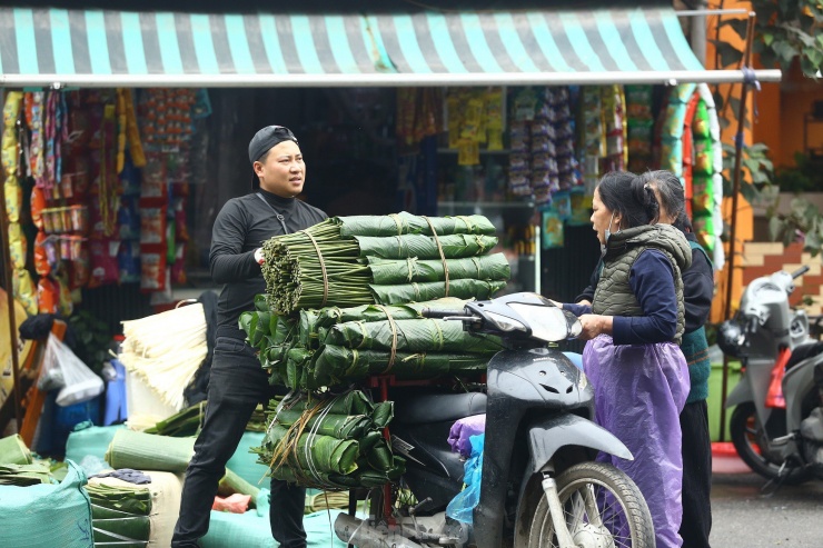 Chợ lá dong lâu đời nhất Hà Nội: Ngày bán hàng vạn lá, thu về hàng chục triệu - 16