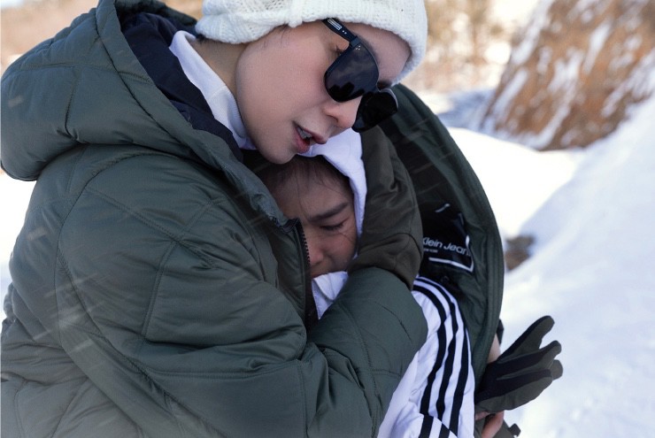 Xuân Lan và con gái làm việc dưới thời tiết âm 8 độ C