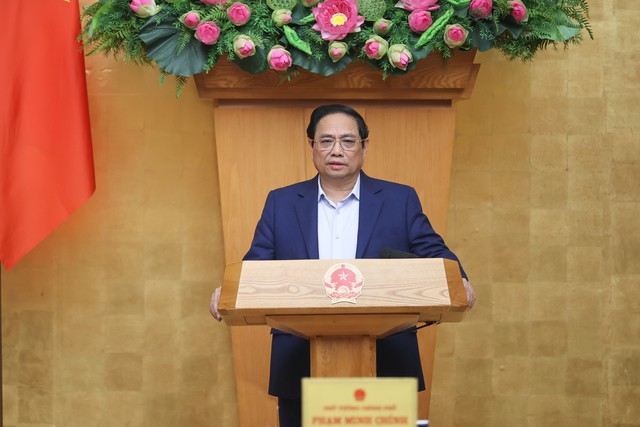Thủ tướng Phạm Minh Chính nhấn mạnh: Các bộ, ngành, địa phương tập trung thực hiện 10 nhóm nhiệm vụ, giải pháp, tạo khí thế mới, động lực mới, thắng lợi mới - Ảnh: VGP/Nhật Bắc.
