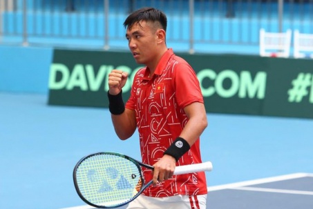 Lý Hoàng Nam có game đấu dài khó tin, thắng tay vợt Nam Phi ở play-off Davis Cup
