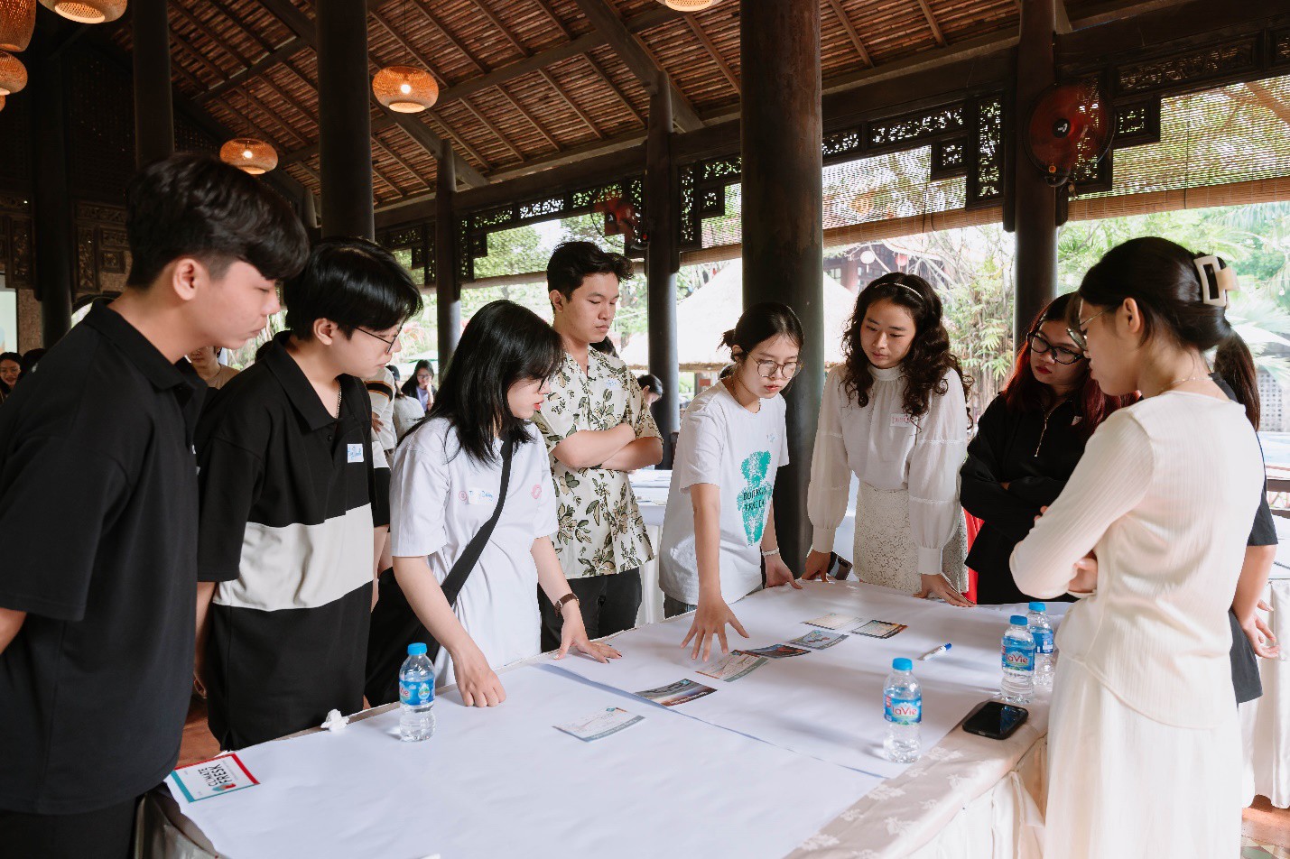 Các cá nhân, nhóm sáng kiến cùng giao lưu, trao đổi, học hỏi trong chuyến tập huấn 02 ngày. Nguồn ảnh: Panasonic