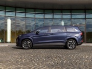 Tin tức ô tô - Giá xe Hyundai Custin niêm yết và lăn bánh tháng 2/2024