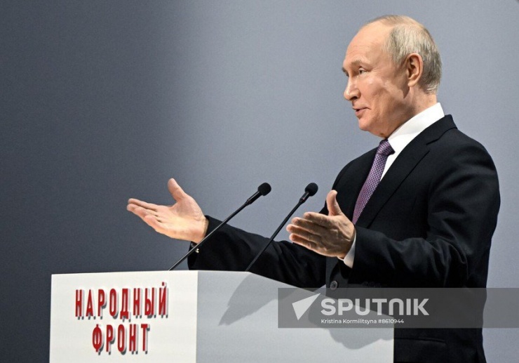 Tổng thống Nga Vladimir Putin phát biểu tại diễn đàn “‘Everything for Victory” ở TP Tula (Nga) ngày 2-2. Ảnh: SPUTNIK