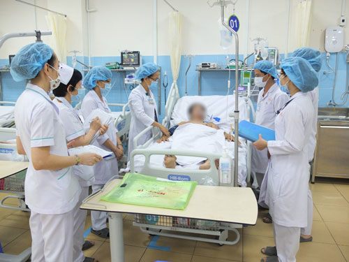Một ca viêm tụy cấp hoại tử được điều trị tích cực tại Bệnh viện Bình Dân (TP HCM) Ảnh: BVCC